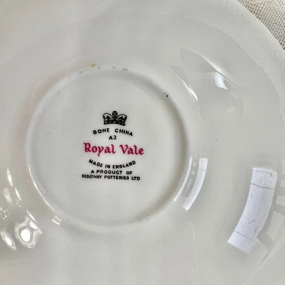 Vintage Royal Vale English Teacup Made in England Ridgeway Potteries